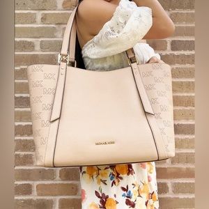 🆕MK Pebbled Leather Tote|  👜 Style: Arlo Buff Large| Versatile design